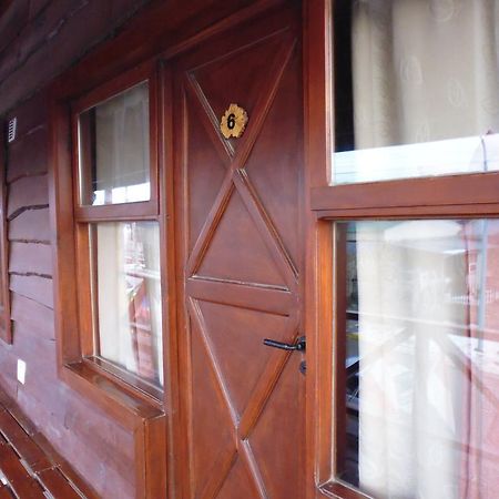 أوشويا Arwen Mesheken Apart Hotel المظهر الخارجي الصورة